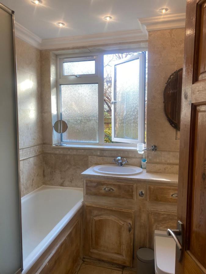 Luxury Apartment Camden Town Londra Esterno foto
